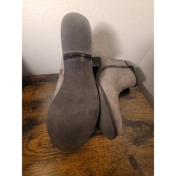 Vionic Women’s Jocelyn Suede Gray Weather Resistant Side Zip Booties  Size 9.5 - Picture 7 of 9
